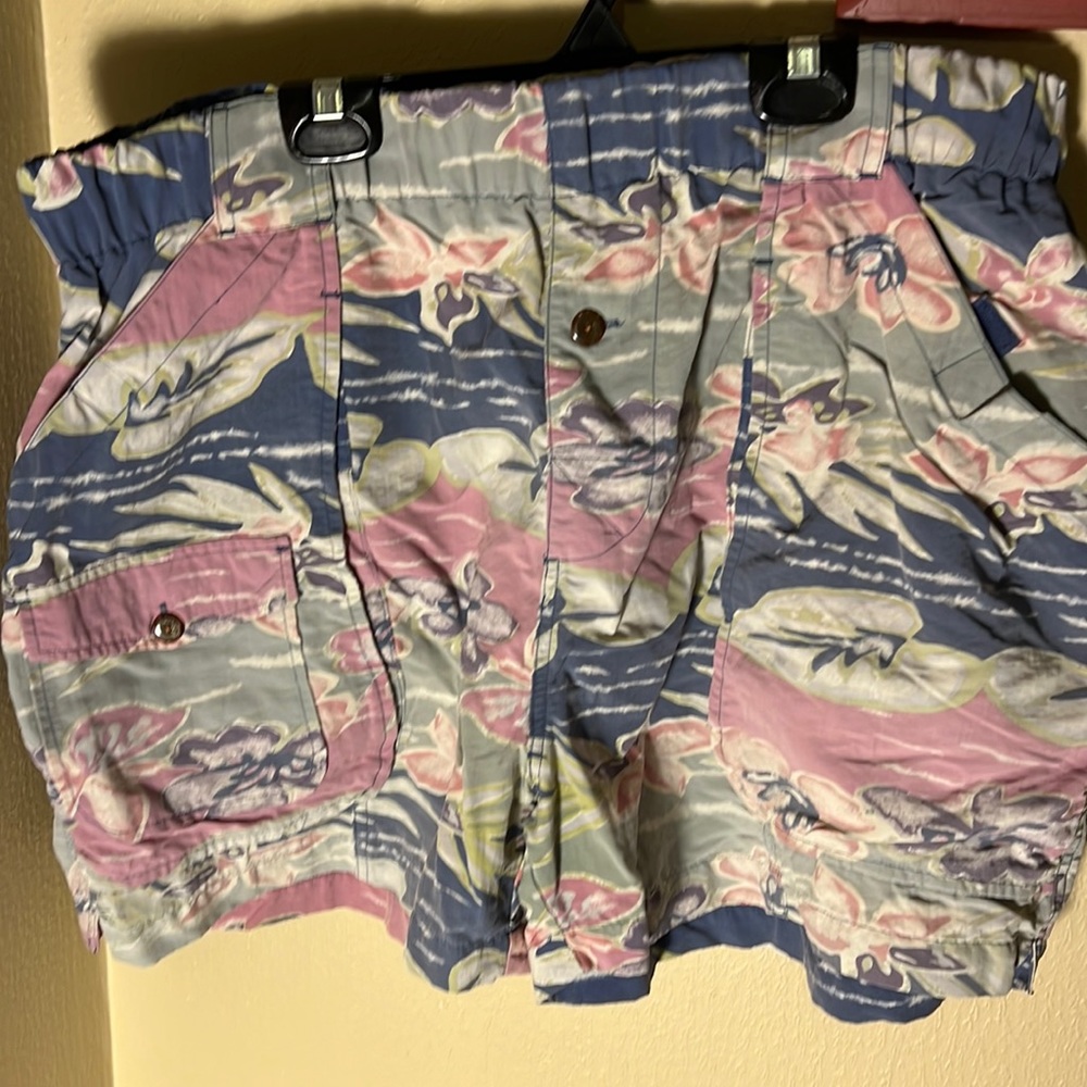 Tommy Bahama Mens Swim Trunks/Bathing Suit Color Blue/Pink/Green Size XL